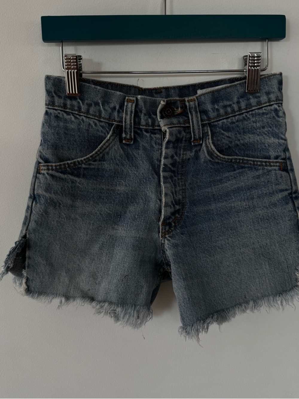 Vintage FARAH denim shorts, fits like a modern 8/9 years.